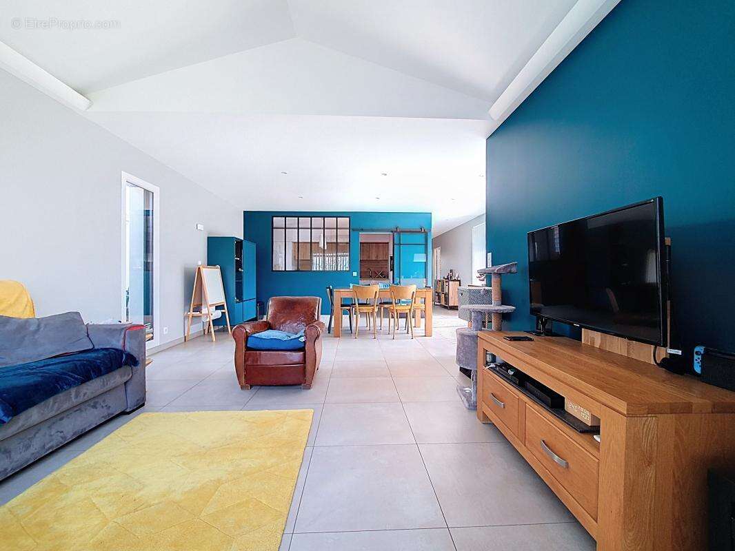 Maison à MIONS
