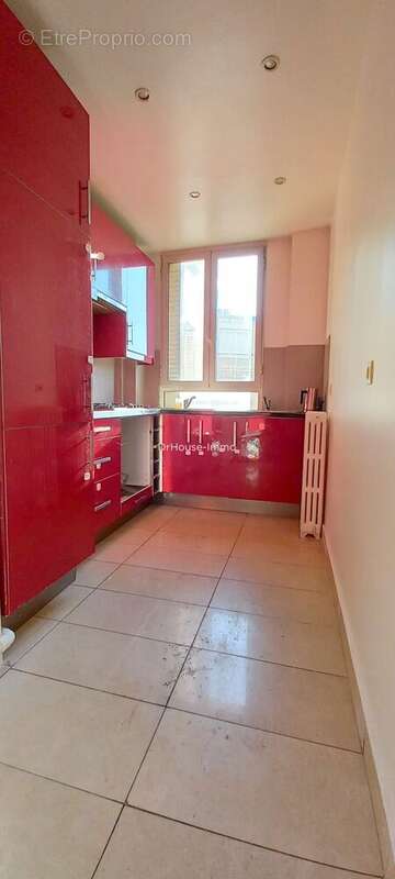 Appartement à PARIS-19E