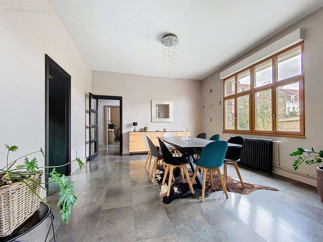 Maison à ARMENTIERES