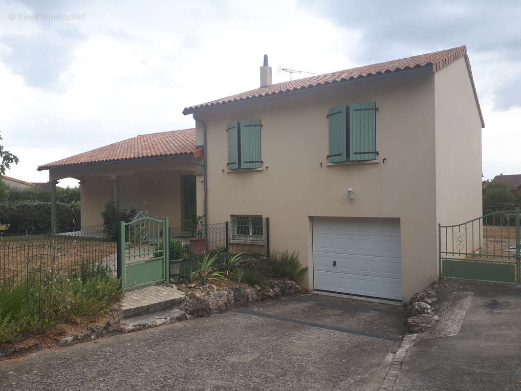 Maison à DANGE-SAINT-ROMAIN