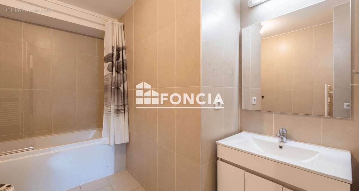 Appartement à NOGENT-SUR-MARNE