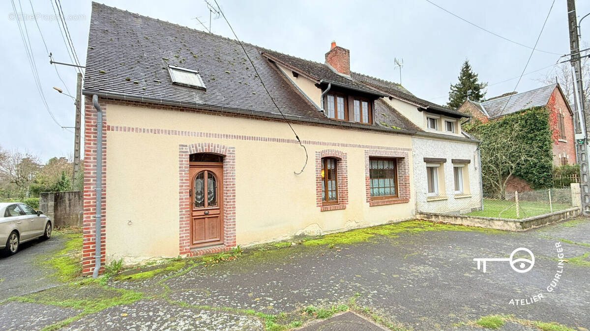 Maison à LA FERTE-IMBAULT