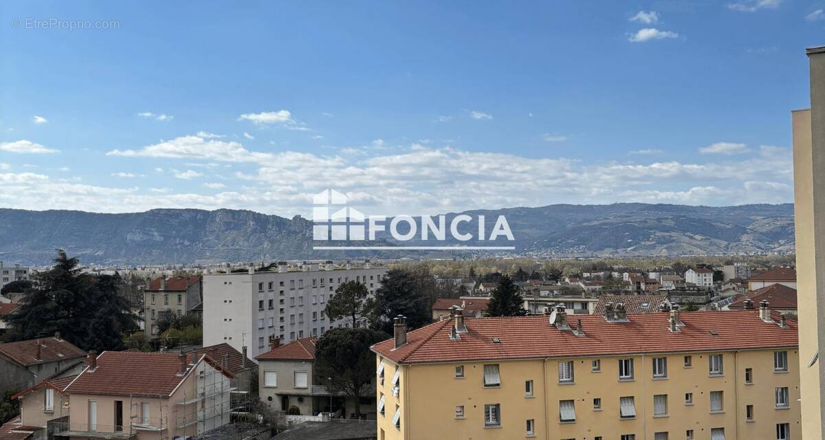 Appartement à BOURG-LES-VALENCE