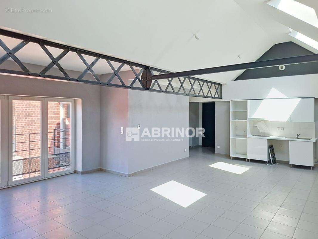 LOFT à deux pas de la gare TGV de TOURCOING - photo 3