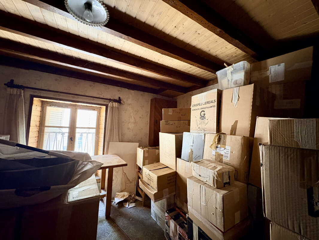 Ensemble immobilier au cœur du village de Saint Geoire en Valdaine - photo 17
