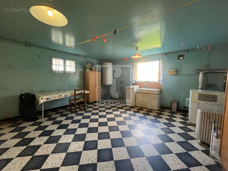 Maison à VERNOU-LA-CELLE-SUR-SEINE