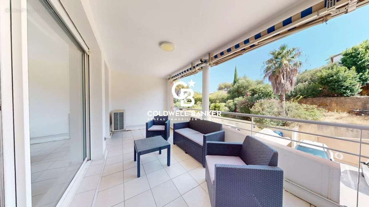 Spacieux appartement avec terrasses et double garage, à deux pas du port et des plages - photo 8