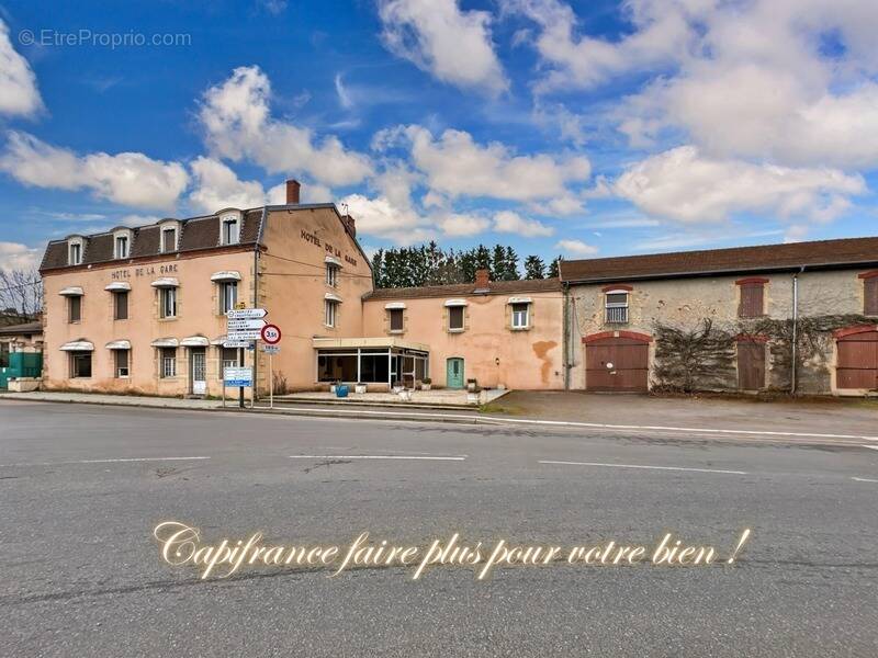 Maison à LA CLAYETTE