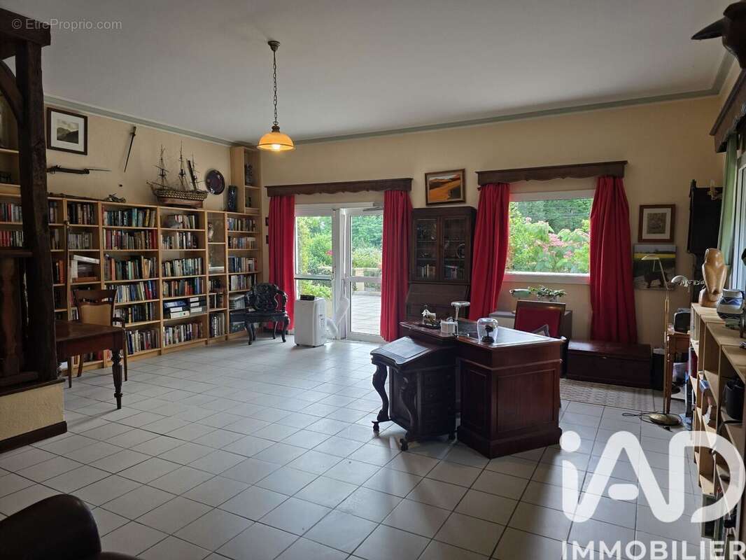 Maison 220 m² à Gouex  - photo 7
