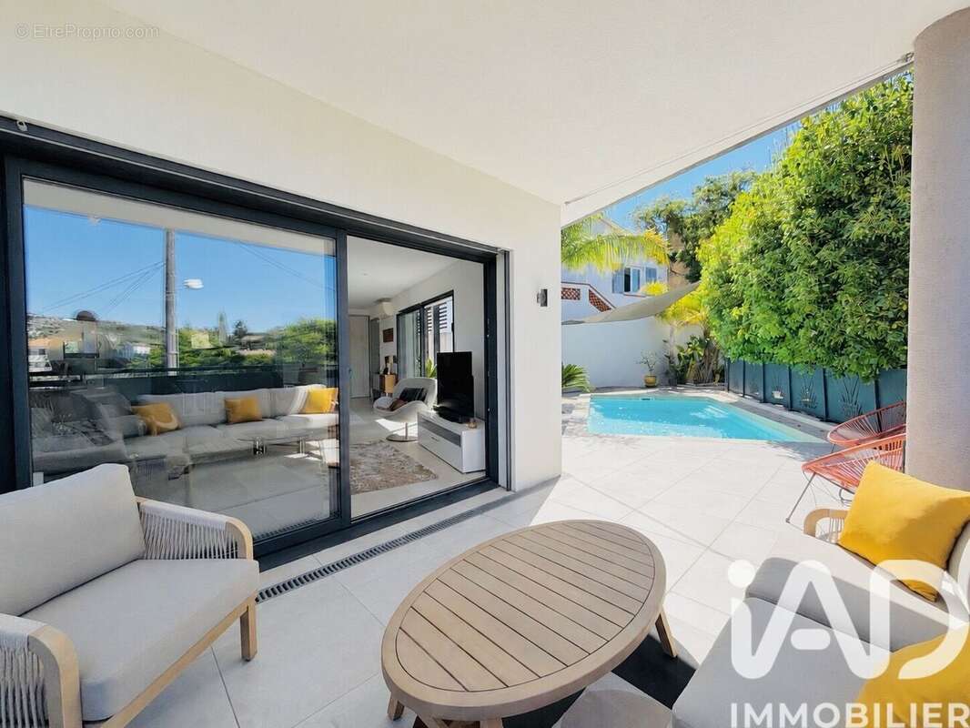 Photo 2 - Maison à FREJUS