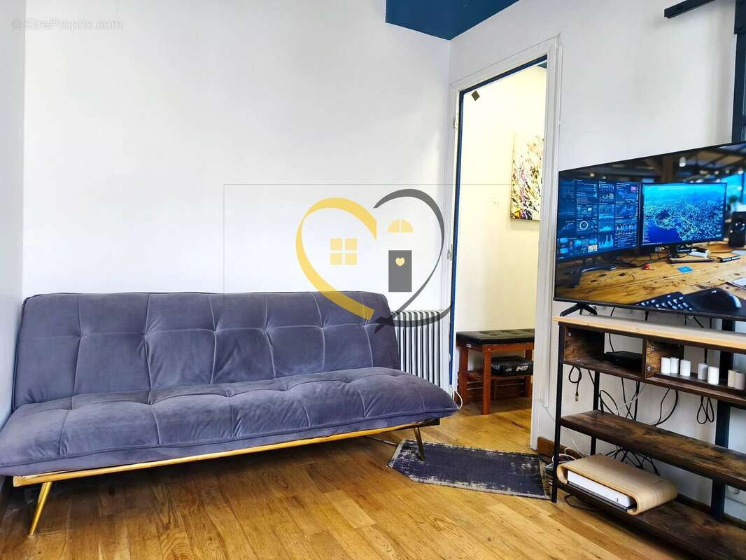 Appartement à CHARENTON-LE-PONT