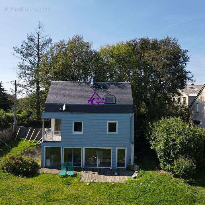 Maison à SAUVETERRE-DE-ROUERGUE