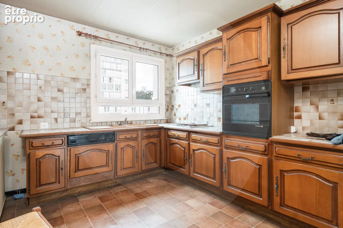 Appartement t3 - dernier etage - ascenseur - vue degagee - photo 2