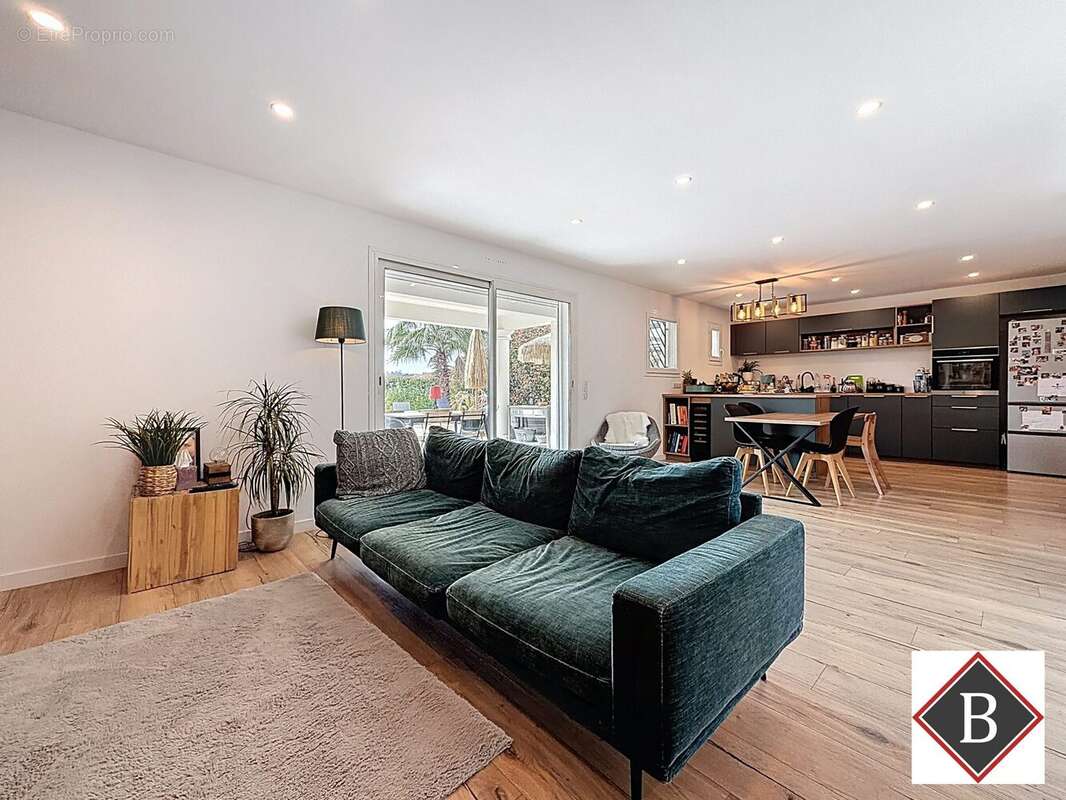 Maison à LA COLLE-SUR-LOUP