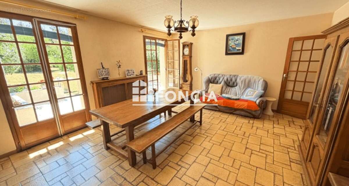  Coup de cœur pour cette charmante maison familiale ! - photo 7