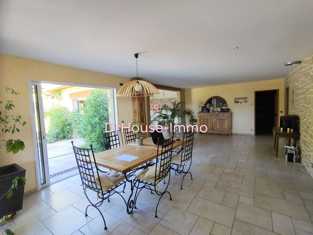 Maison à SAINT-VERAND