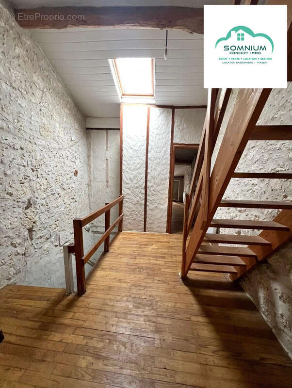 Maison 108 m² à Saint-Clar  - photo 4