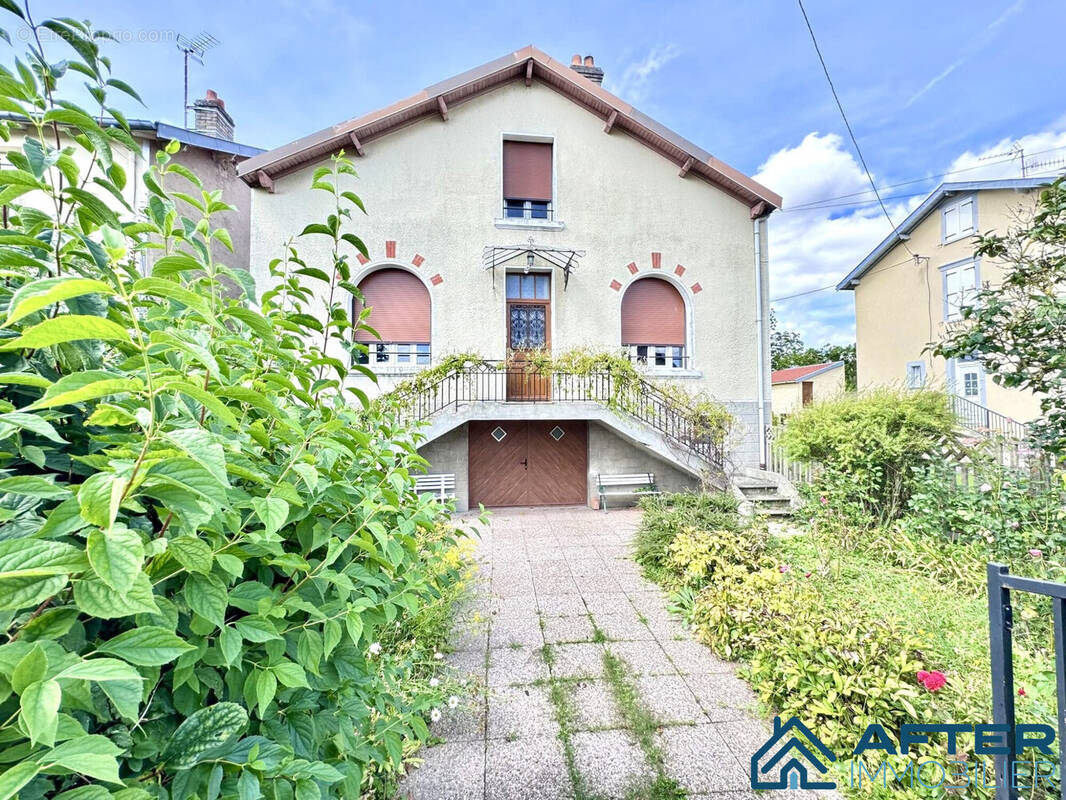 Maison à JOLIVET