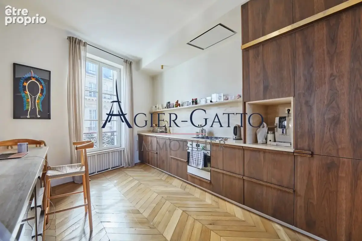 Marais historique - superbe appartement de 143 m² rénové par architecte, avec réception de plus de 60 m² et 3 chambres, à quelqu - photo 3