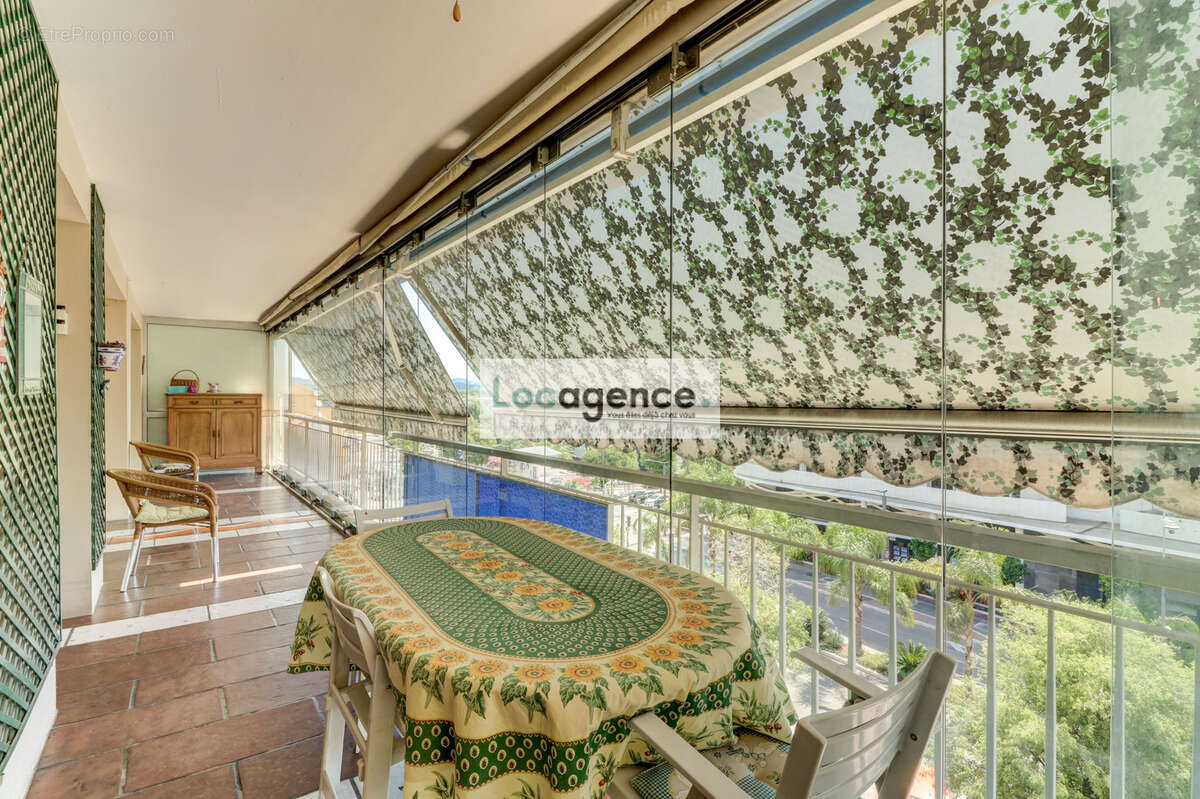 Appartement à MANDELIEU-LA-NAPOULE