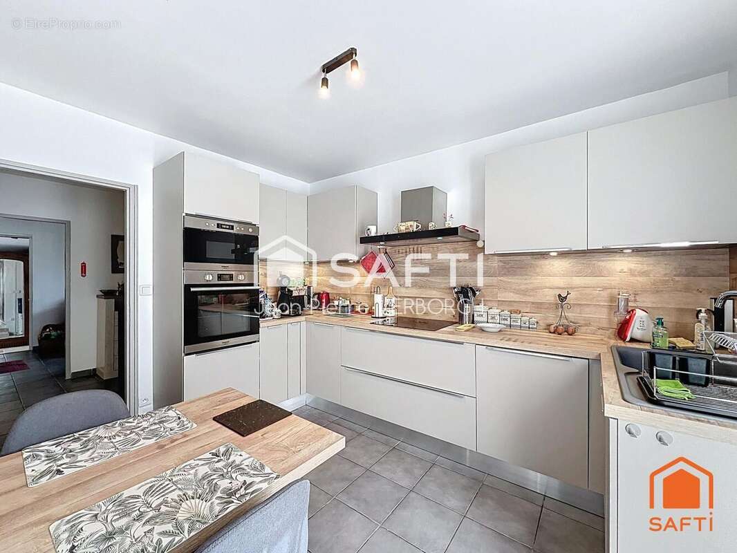 Photo 8 - Maison à REGUSSE