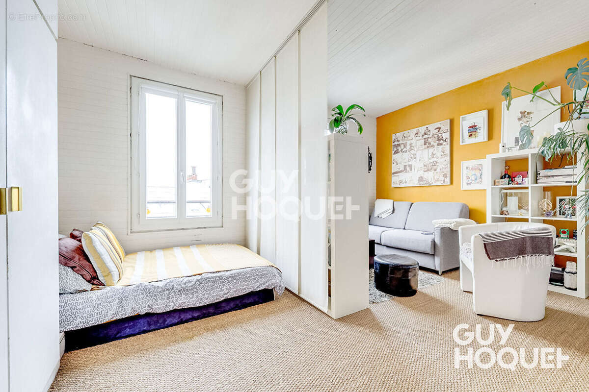 Appartement à PARIS-19E