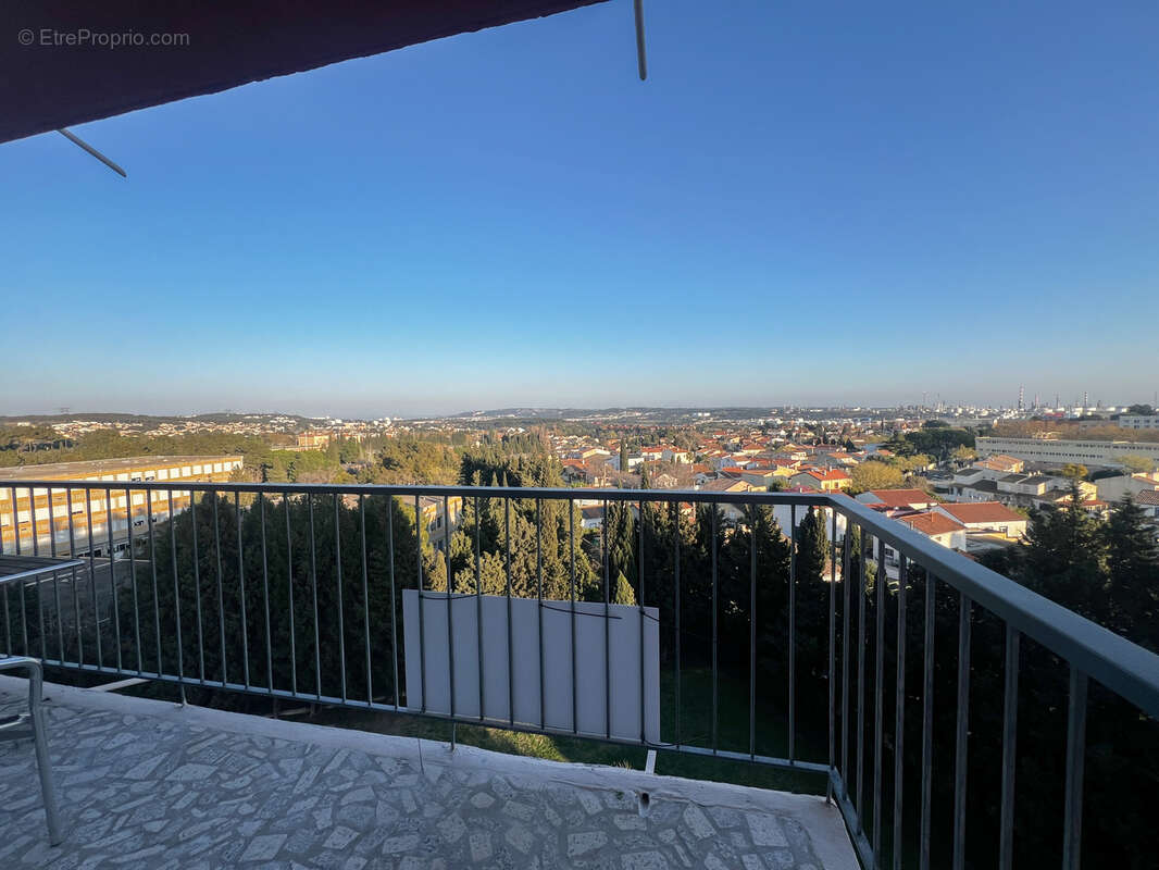 Appartement à PORT-DE-BOUC