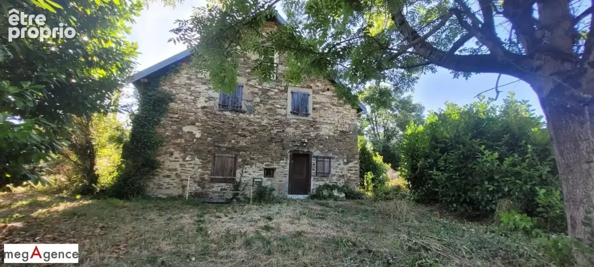 Maison en pierre à rénover avec sa grange à aménager - photo 9