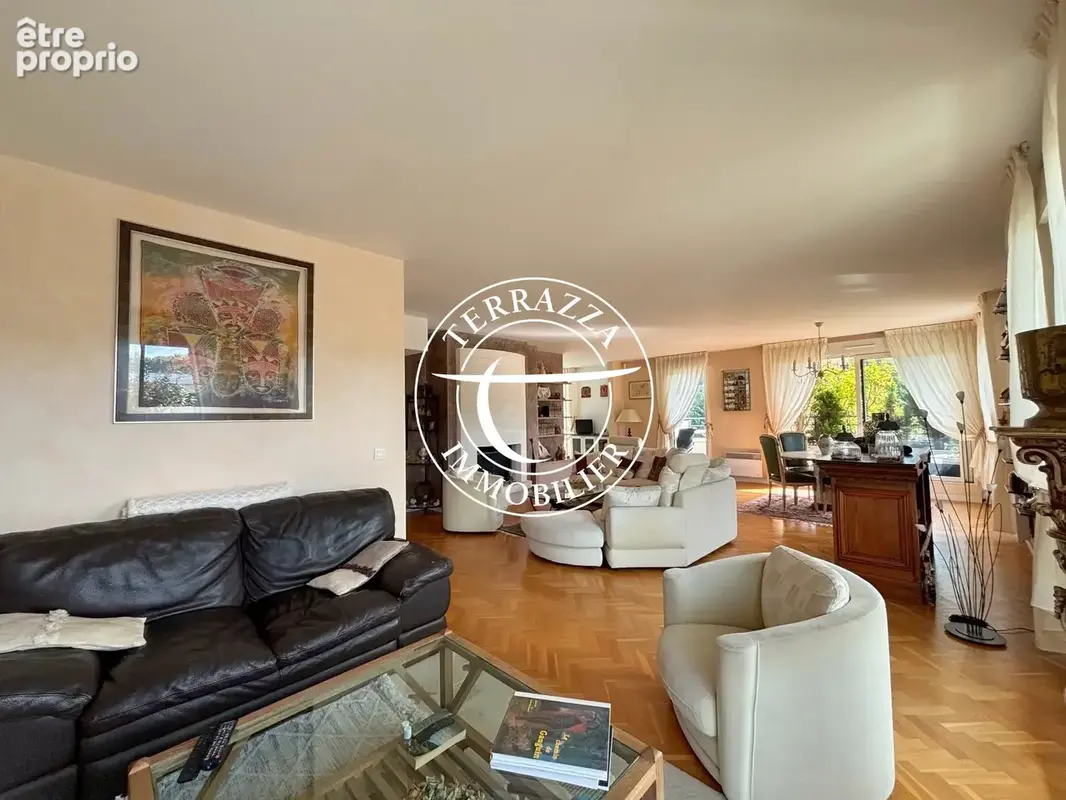 Appartement 5 pièces 134 m² à vendre à Marly-Le-Roi (78160) - photo 2