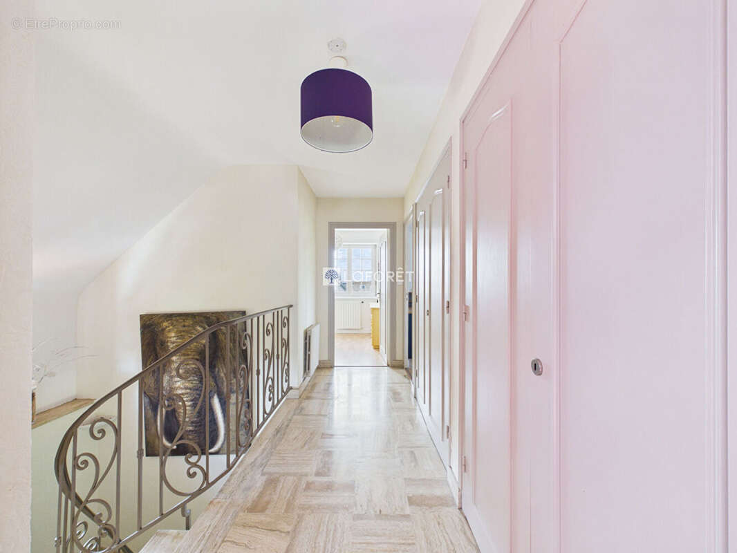 Maison Pleyben 8 pièce(s) 175 m2 - photo 16