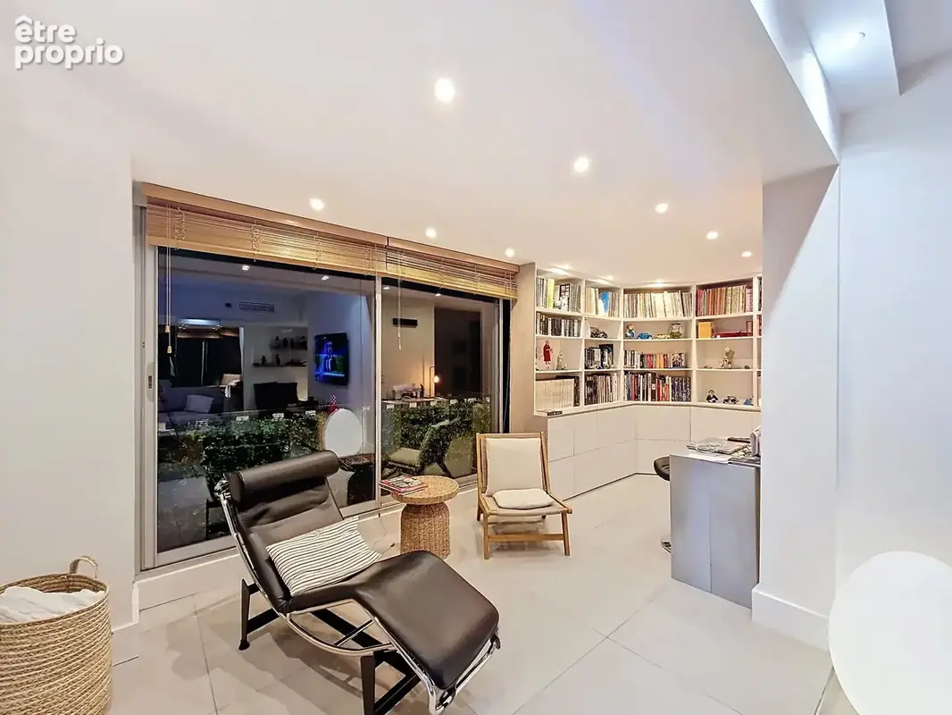 Cannes - arriere croisette - dernier etage - grande terrasse - photo 10