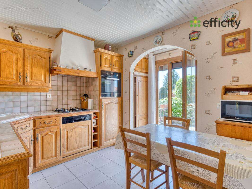 Maison à COLOMBIER-SAUGNIEU