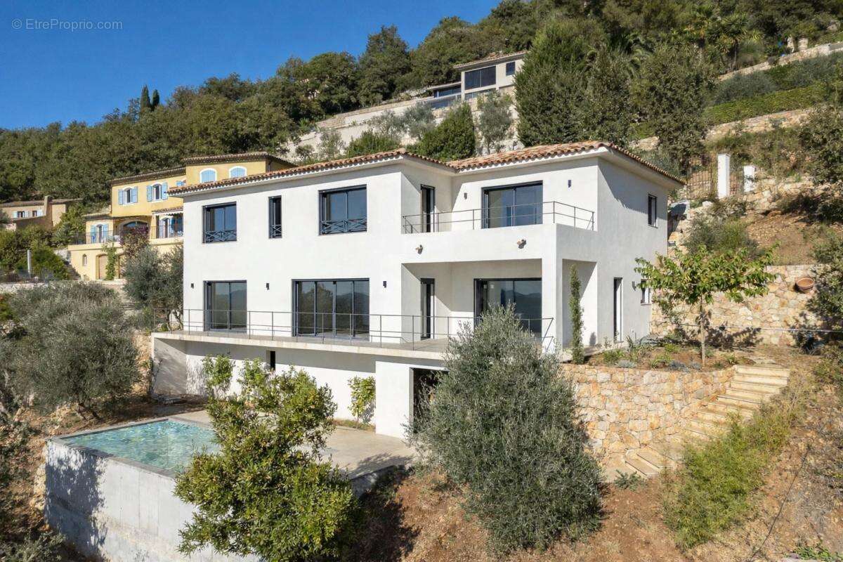 Maison à SPERACEDES