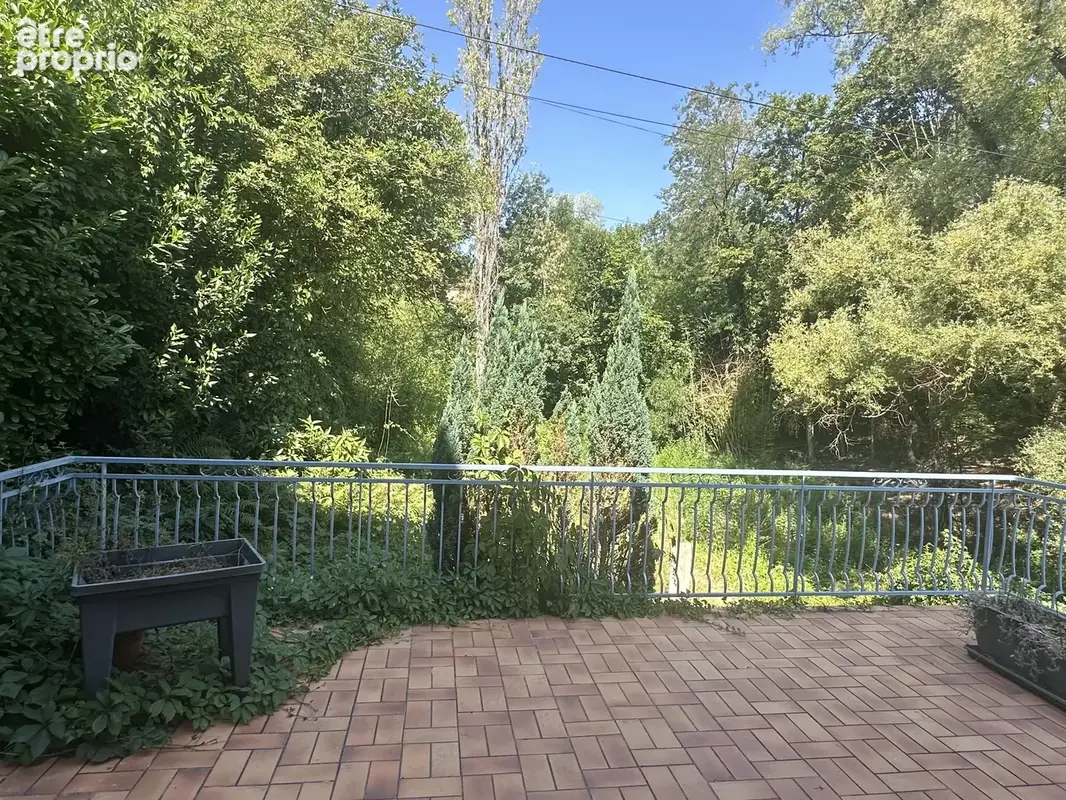 Maison t6 de 142 m2 - photo 2