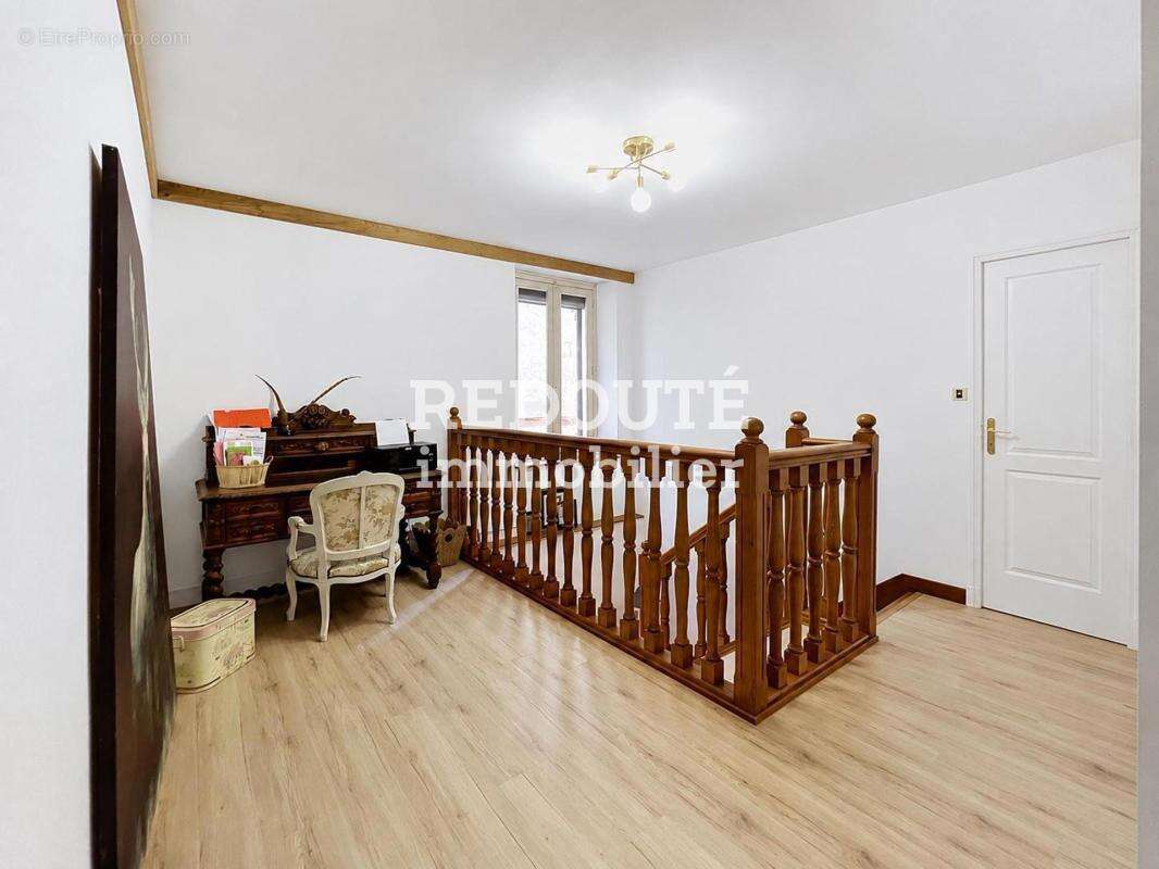 Maison 150m2 avec dépendances, village viticole Proche Epernay - photo 8