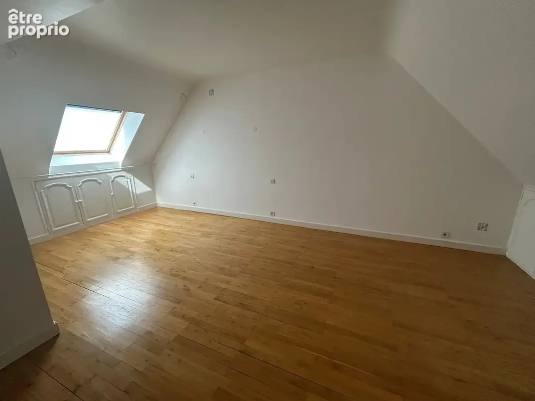 À vendre   maison familiale de 160 m2 avec sous-sol total et dépendances - photo 8