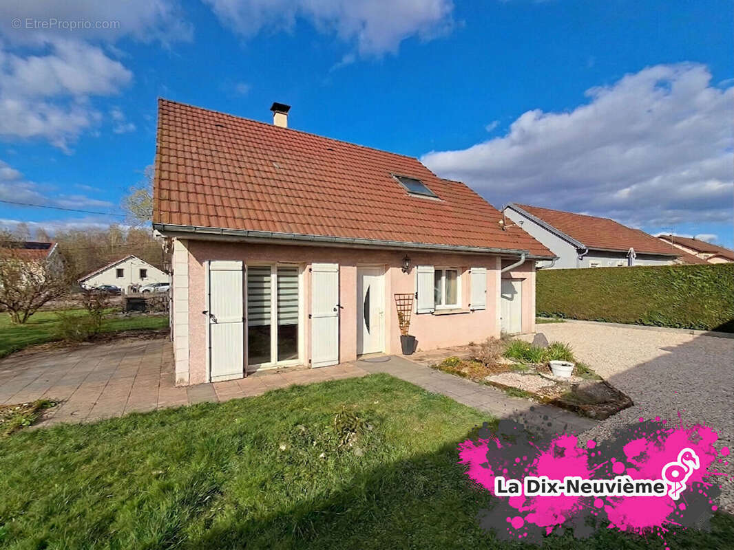 Maison à RONCHAMP
