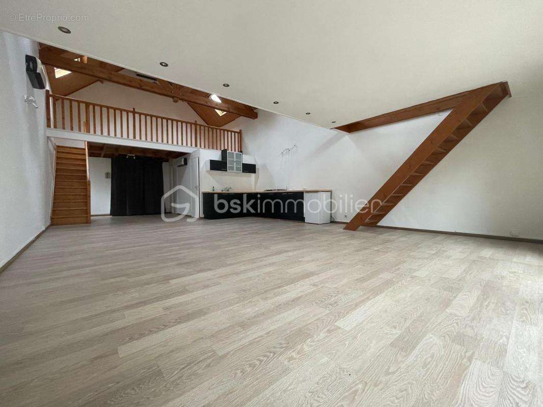 Maison à SAINT-QUENTIN