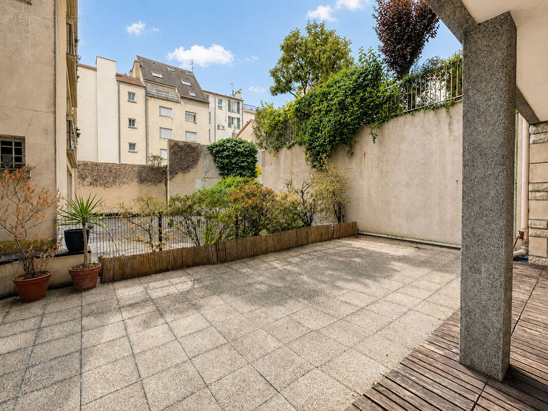 Appartement à PARIS-15E