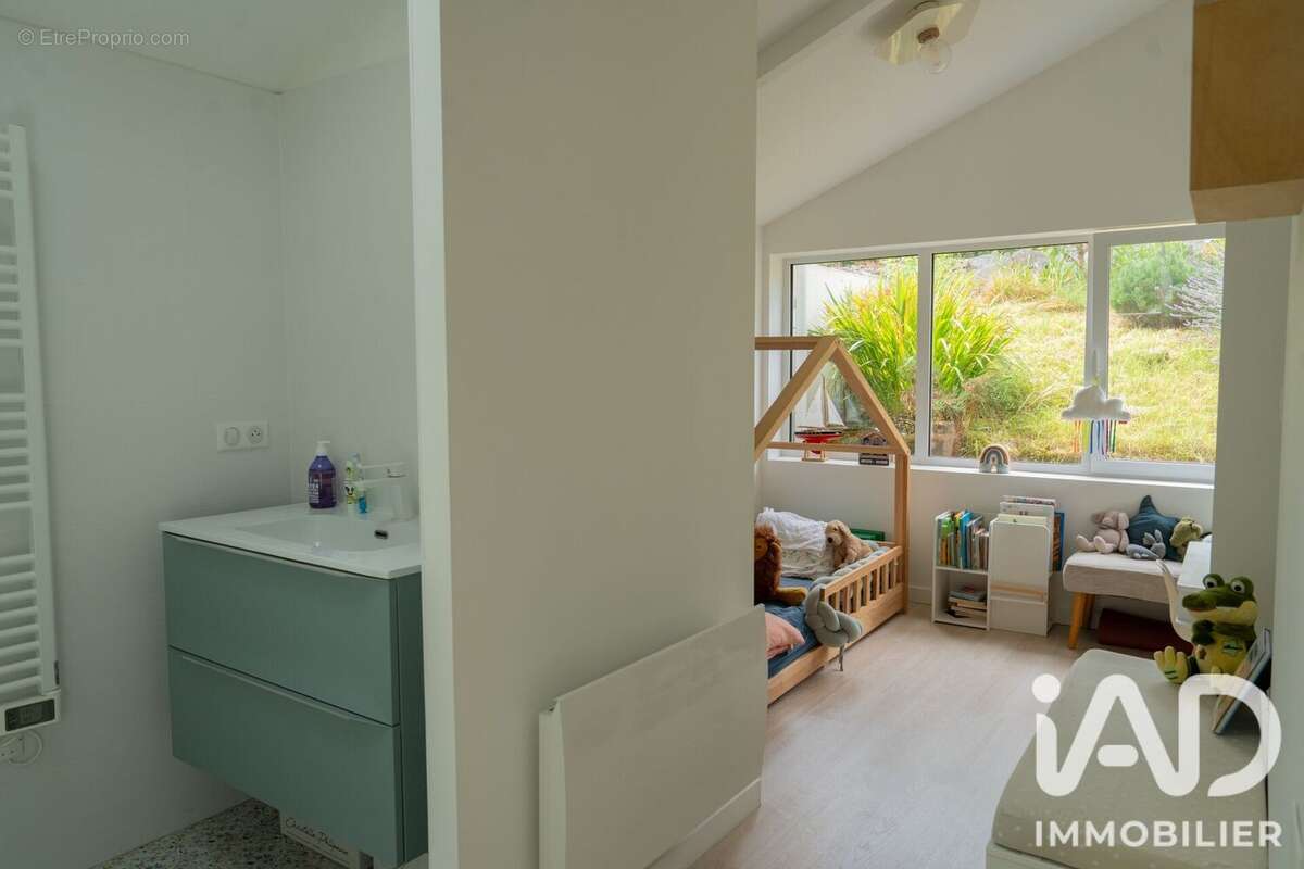 Maison 115 m² à Bassussarry  - photo 8