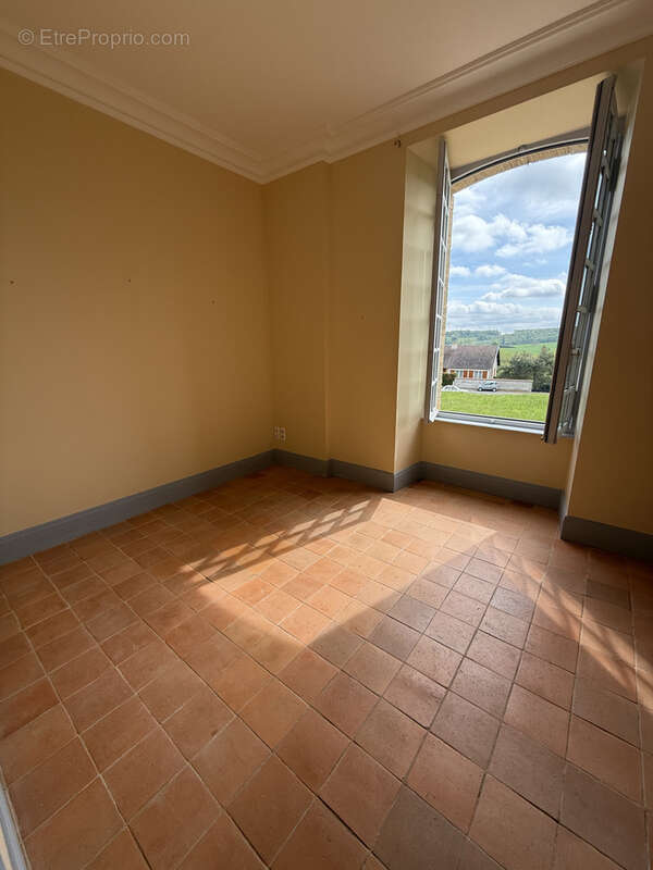 Appartement à BRUGHEAS