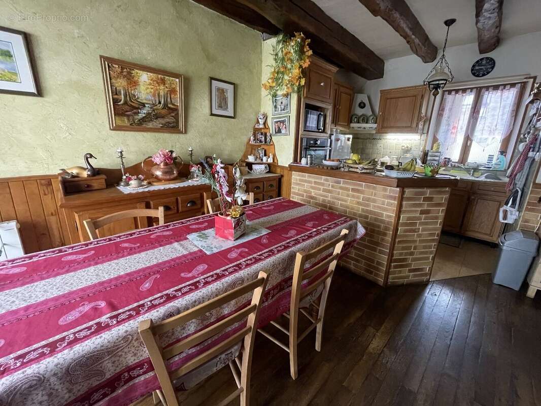 Maison à LADIGNAC-LE-LONG