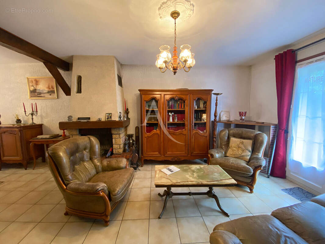 Maison à FAY-AUX-LOGES