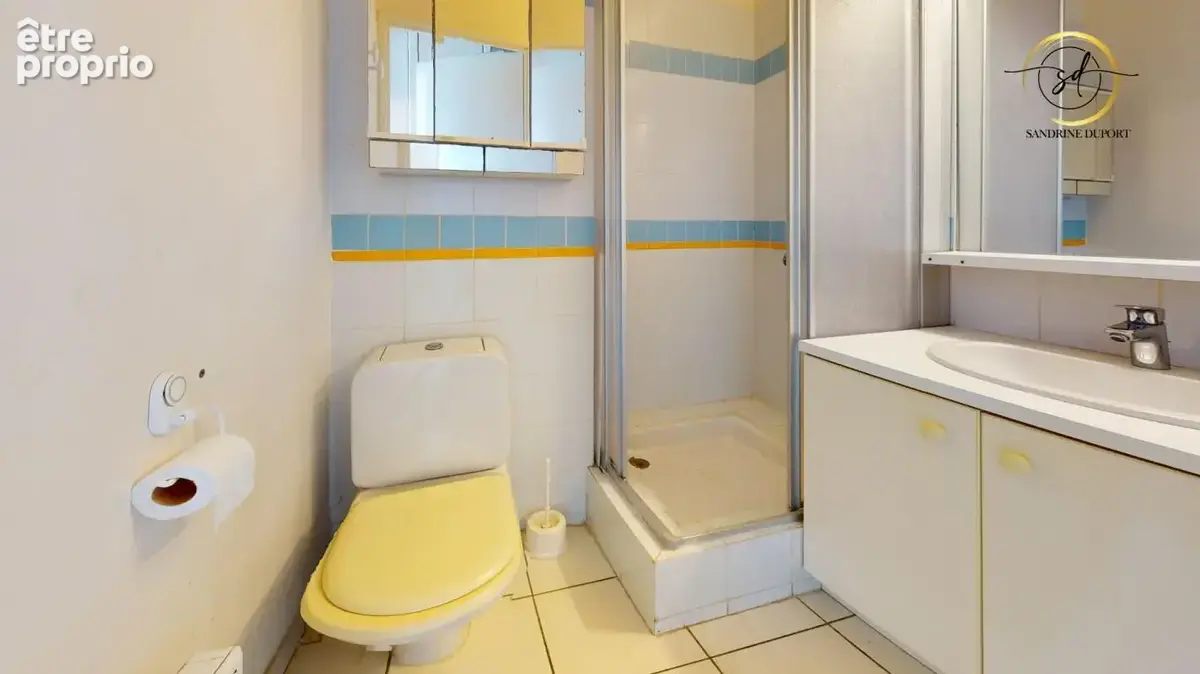 Pied a terre face à la mer -accès direct plage -terrasse -parking privé - piscine - photo 15