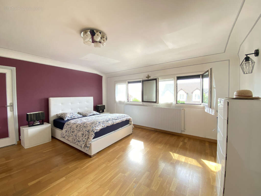 Maison à ORMESSON-SUR-MARNE