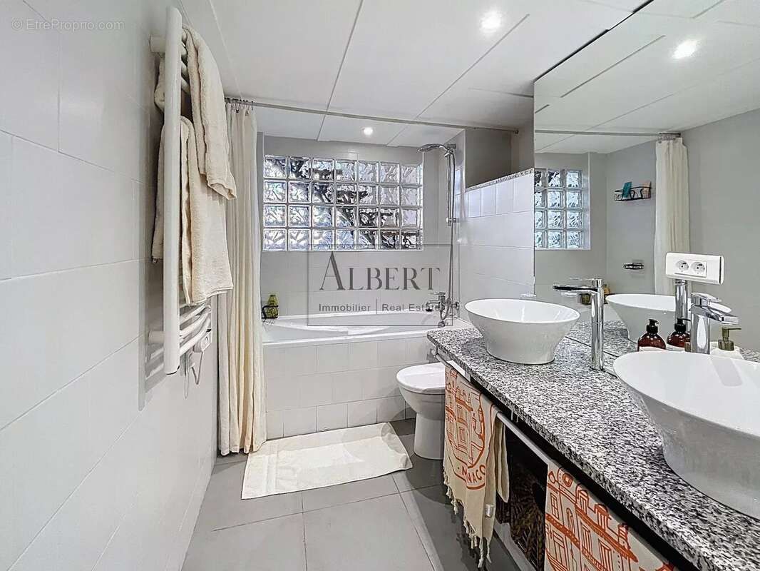 Appartement à VILLEFRANCHE-SUR-MER