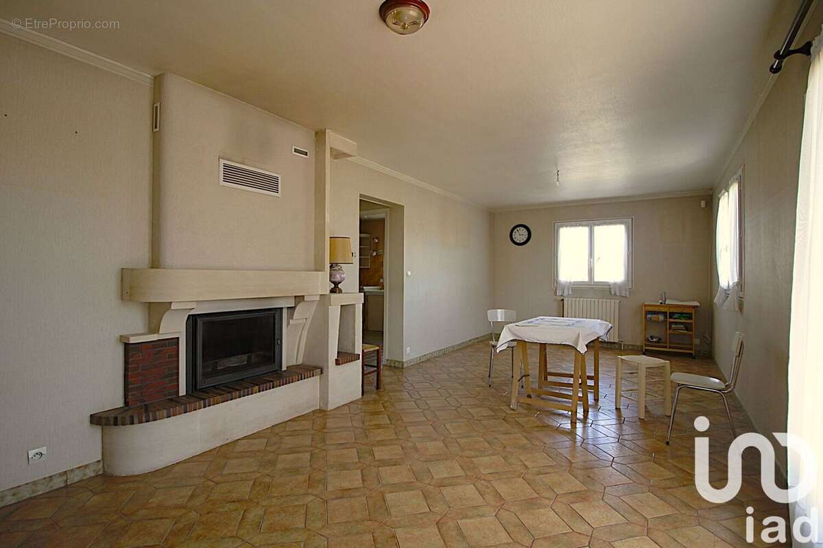 Photo 9 - Maison à VILLECRESNES