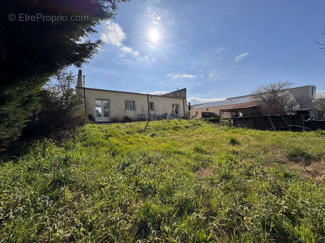 Maison à PEYROLLES-EN-PROVENCE