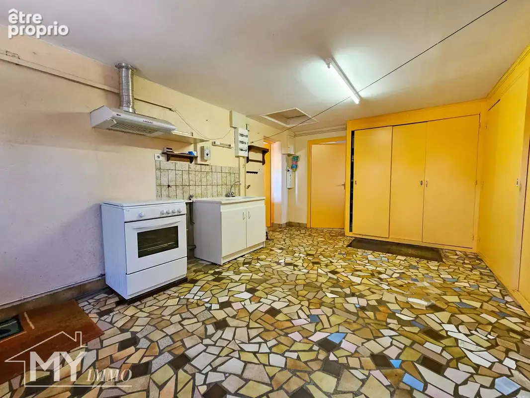 GARDONNE : Maison de plain-pied avec dépendances - photo 13