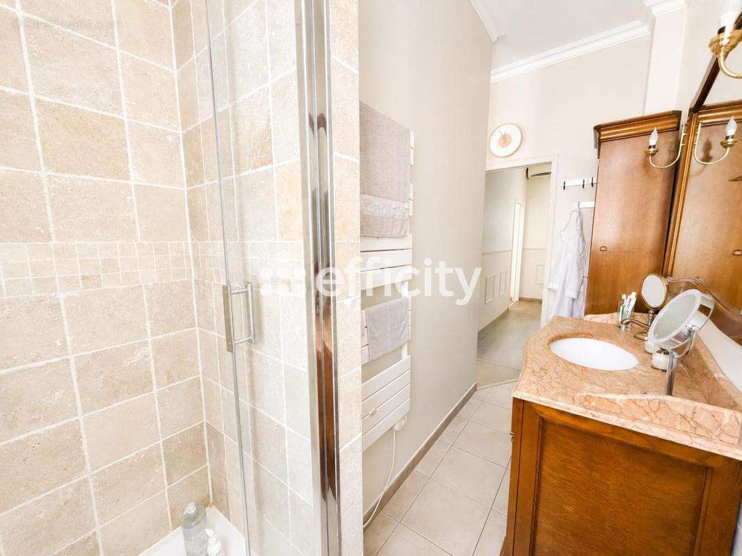 Maison 120 m² à Roubaix  - photo 8